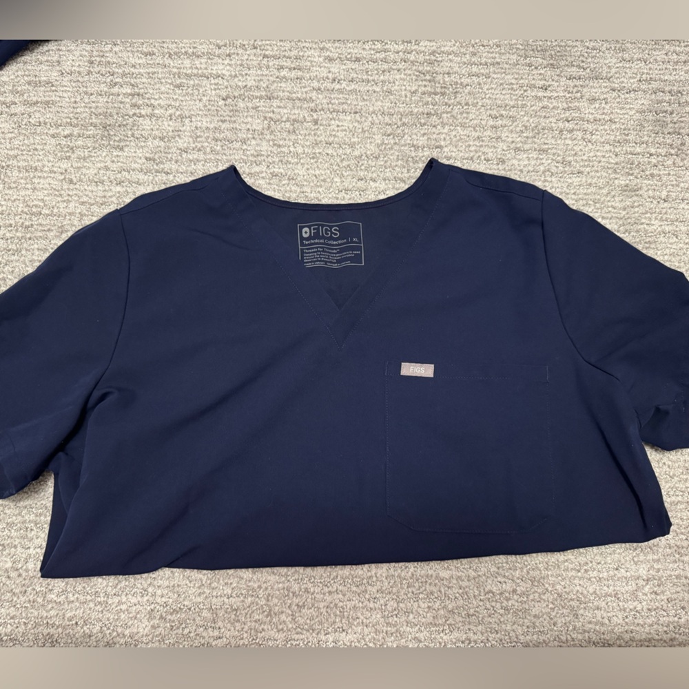 Figs Technical Collection XL Scrub Top in Dark Blue